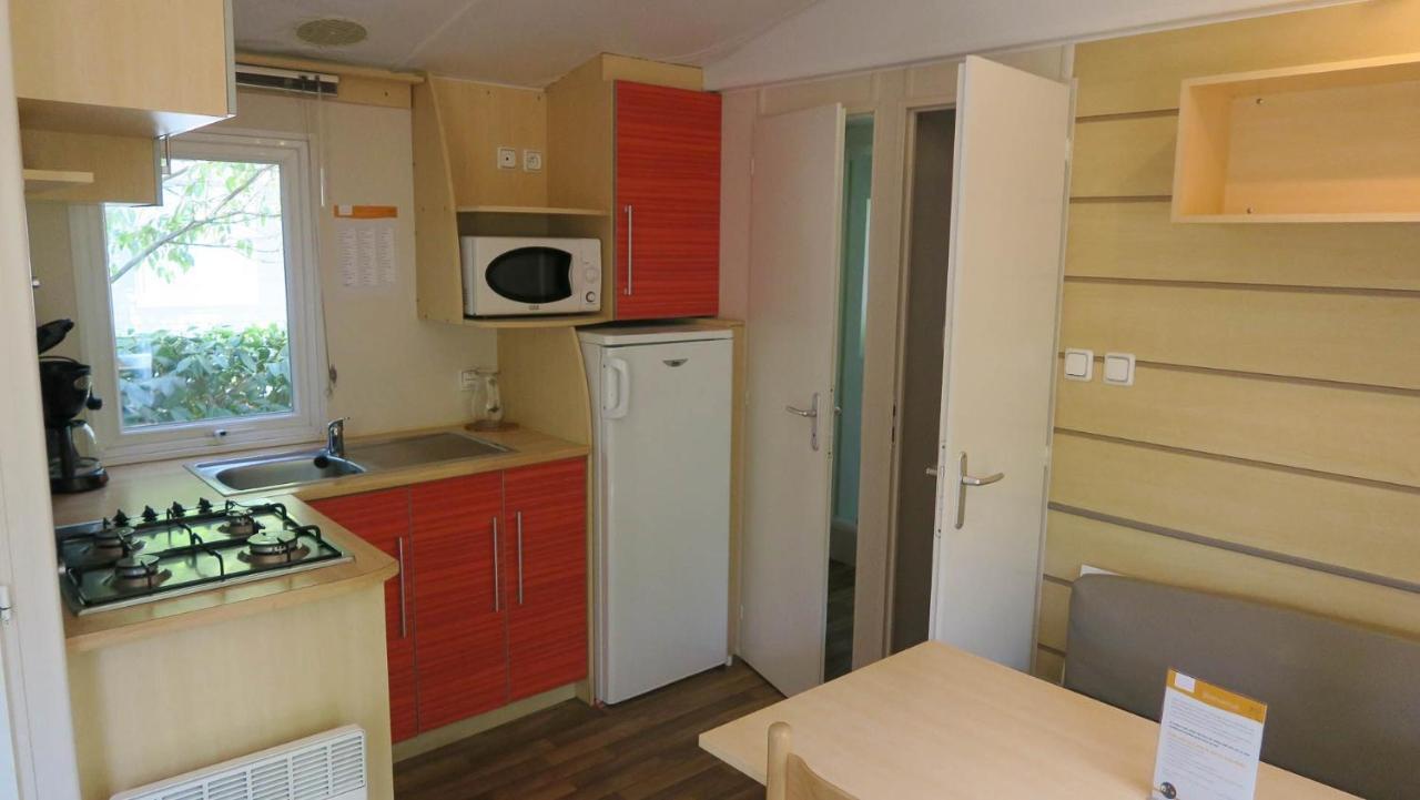 Estang Camping Les Lacs De Courtes酒店 外观 照片